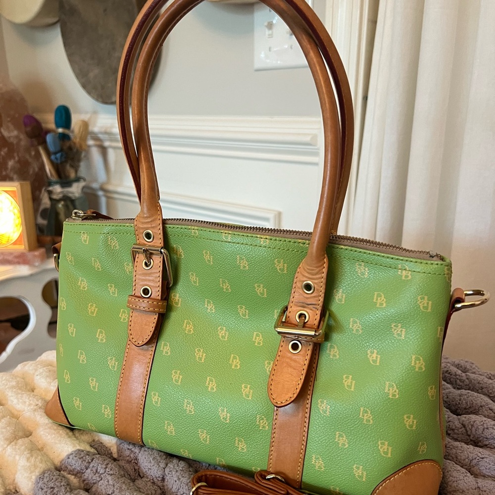 Dooney & Bourke purse